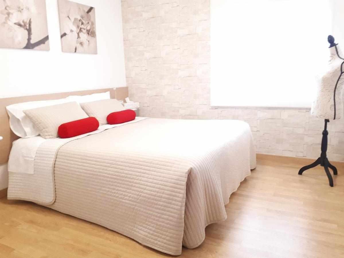 Апартаменты Laura House The Style Airport Bcn Виладеканс Экстерьер фото